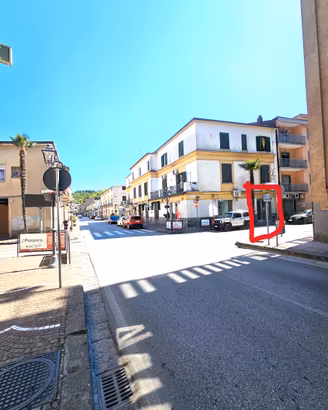 Negozio a Baronissi Centro
