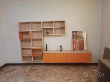 Soggiorno frassino sospeso