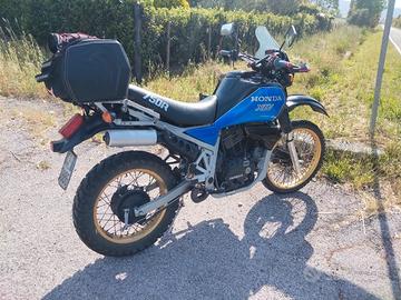 Honda xlv 750 r