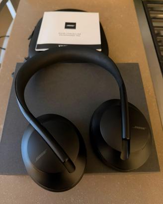 Bose Noise Cancelling Headphone 700 nere