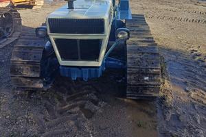 Trattore cingolato lamborghini