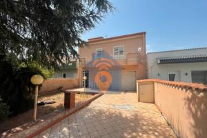 Salemi Casa Indipendente Con Garage