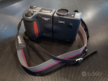 Fotocamera Nikon colpix 990