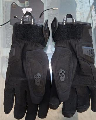 Guanti da moto revit