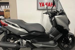 Yamaha X-Max 250