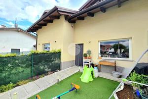 VILLA A SCHIERA A SAN BENIGNO CANAVESE