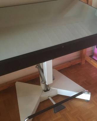 Tavolo luminoso Bieffe + due sedie alte da lavoro