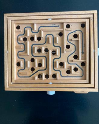 Gioco semovibile con manopole labirinto