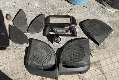 tasche casse fiat punto 2/3 serie piu cornicetta 