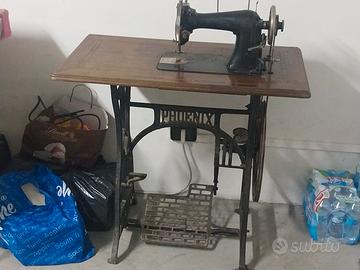 Macchina da cucire antica Phoenix