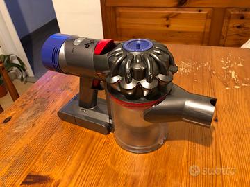 Dyson v8