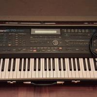 Tastiera Roland E-70 con custodia rigida