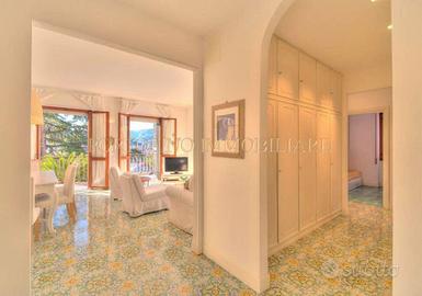 Appartamento di 165 m² con 5 locali a Rapallo