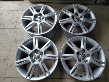 Cerchi in lega da 15 pollici per Volkswagen polo