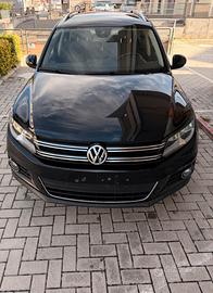 VOLKSWAGEN TIGUAN 2.0 TDI 140 CV – NERA – 2012
