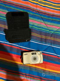 Vecchia fotocamera samsung FINO 60S