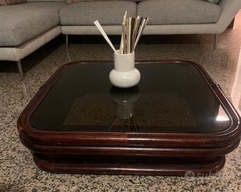 Tavolino in rattan e cristallo