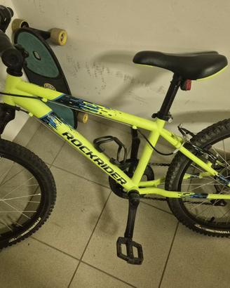 Bici 20'' Rockrider per bambini + accessori