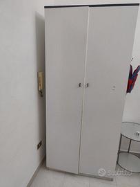 armadietto  G R A T I S 