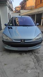 PEUGEOT 206 1.1 5p. XR