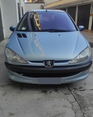 PEUGEOT 206 1.1 5p. XR
