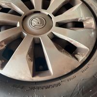 4 gomme invernali Blizzak con cerchione