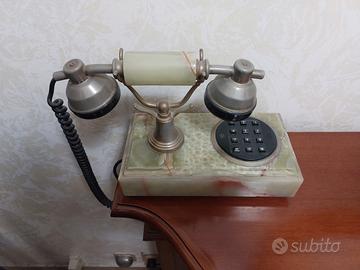 Telefono vintage in onice verde