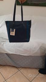 borsa nuova mai usata con cartellino