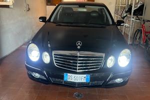 Auto Mercedes