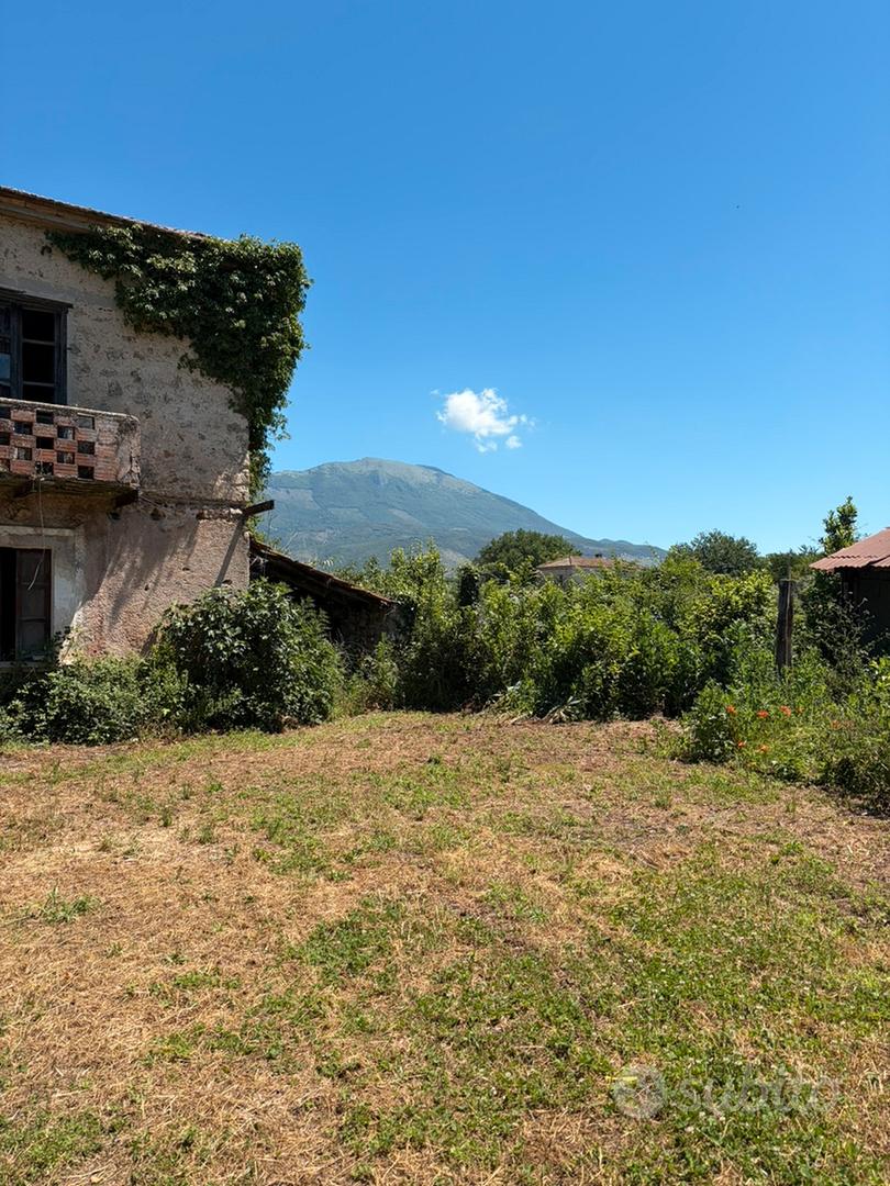 Casale + terreno via pozzo comune Castrocielo (FR) - Vista 4