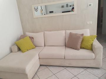 divano  in alcantara