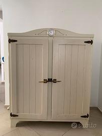 Ghiacciaia arte povera / country color burro