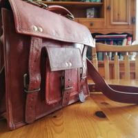 borsello uomo in vera pelle. Stile senza tempo