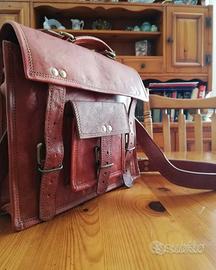 borsello uomo in vera pelle. Stile senza tempo