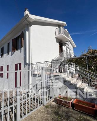Appartamento di 100 m² con 4 locali a Agropoli