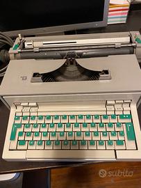 Macchina da scrivere Olivetti praxis 48