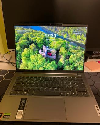 Lenovo IdeaPad pro 5