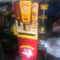 Distributore pop corn tipo cinema.