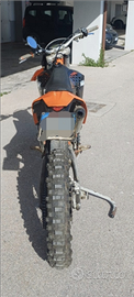 Moto ktm 125