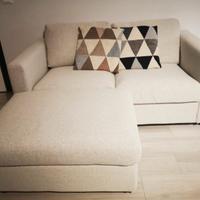 Divano con poggiapiedi contenitore 