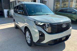 Ford Tourneo Courier 1.0 EcoBoost Titanium