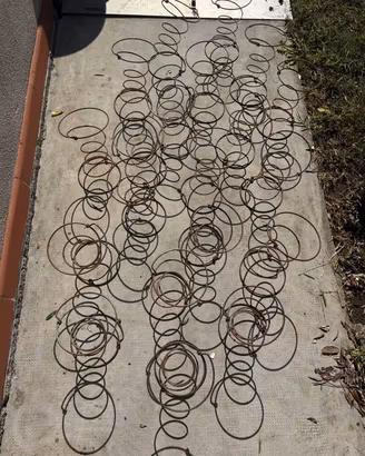 Molle biconico per tappezziere