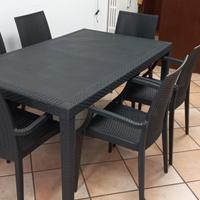 Tavolo in rattan nero allungabile + 6 sedie