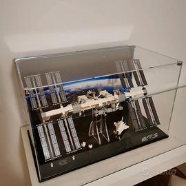 Lego 21321 Stazione Spaziale Internazionale + teca