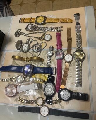 Lotto 16 Orologi Misti Vintage e Moderni