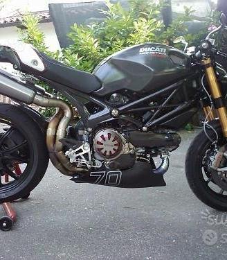 Accessori ricambi carbonio ducati monster