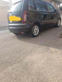 lancia musa 1.3 multijet anno 2012