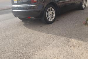 lancia musa 1.3 multijet anno 2012