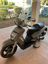 Aprilia scarabeo 500