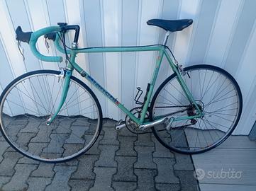 bici da corsa bianchi